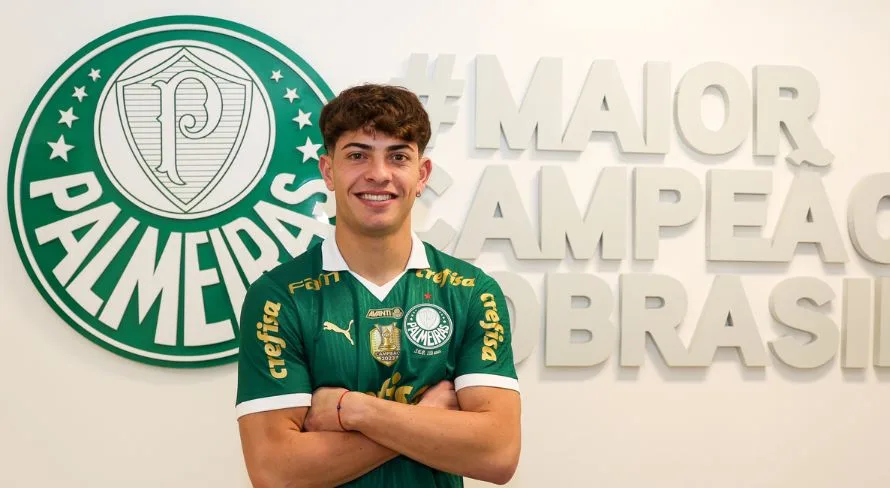 Palmeiras faz anúncio oficial da contratação do argentino Agustín Giay