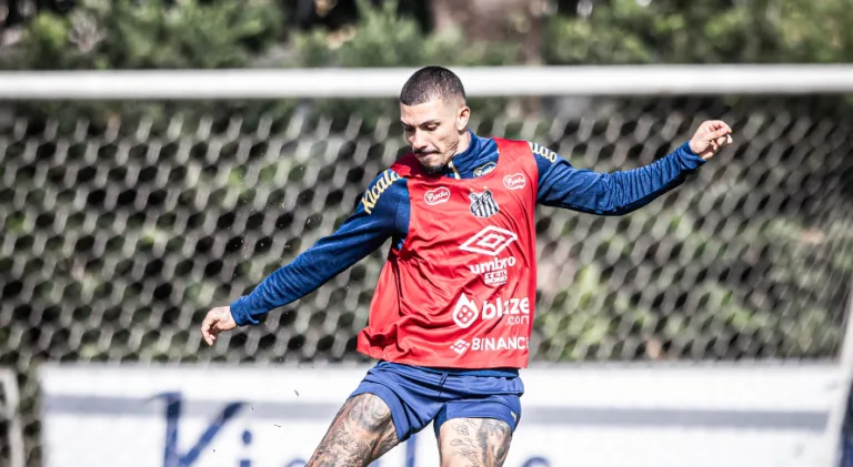 Carille pode escalar Alison em nova posição após retorno no Santos