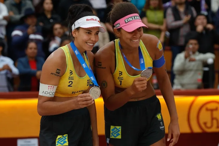 Ana Patrícia e Duda garantem primeira vaga do vôlei de praia nos Jogos Olímpicos de Paris 2024