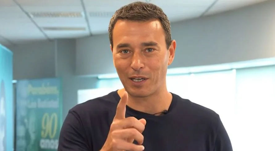 Rizek indica técnico subestimado no futebol brasileiro: “Trabalho de excelência” 