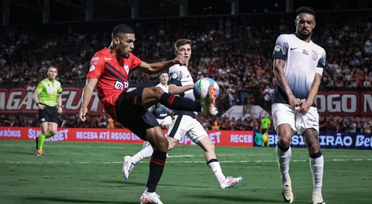 Mesmo sem vencer, Corinthians mostra que tem condições de ser mais competitivo