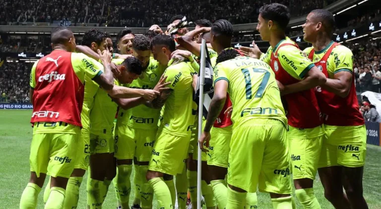 Casagrande chama destaque do Palmeiras de gênio: “Uma delícia assisti-lo”