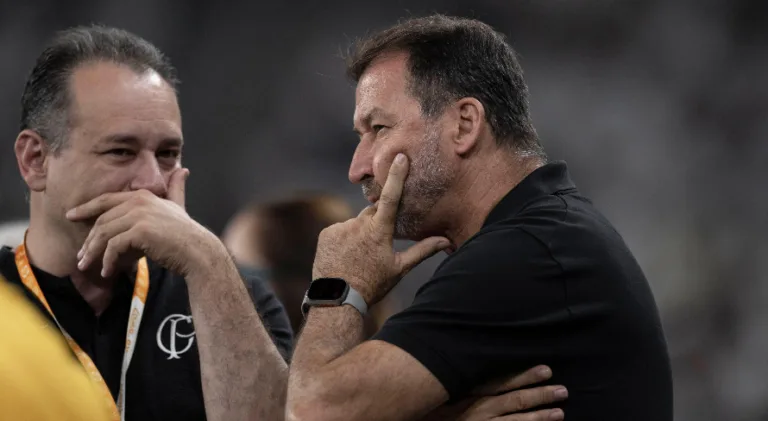 Benja revela ex-Flamengo na mira do Corinthians para a temporada: “Foi sondado”