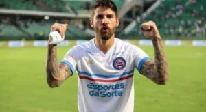 Everaldo do Bahia acirra briga pela artilharia do Brasileirão