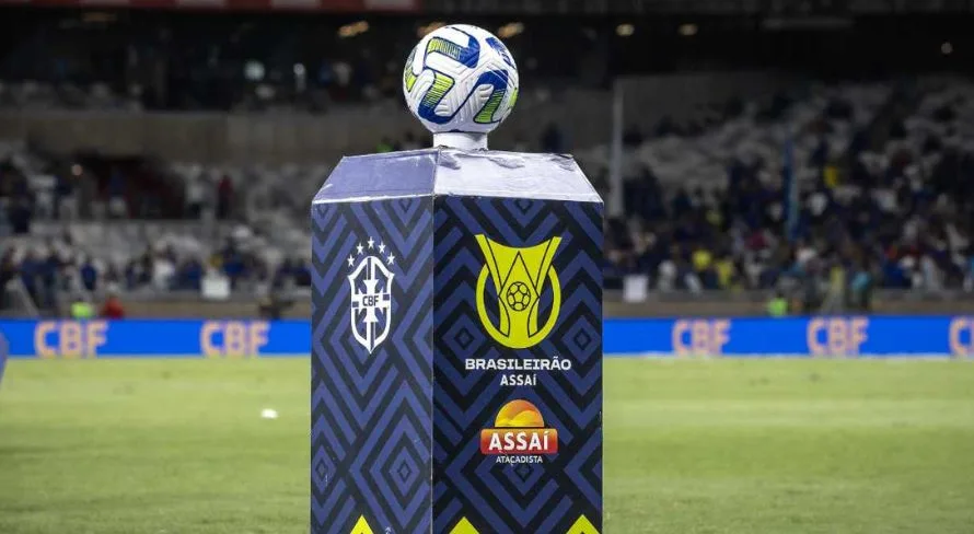 Jornal argentino vê crise em dois clubes e deixa aviso sobre “virada de mesa” no Brasileirão