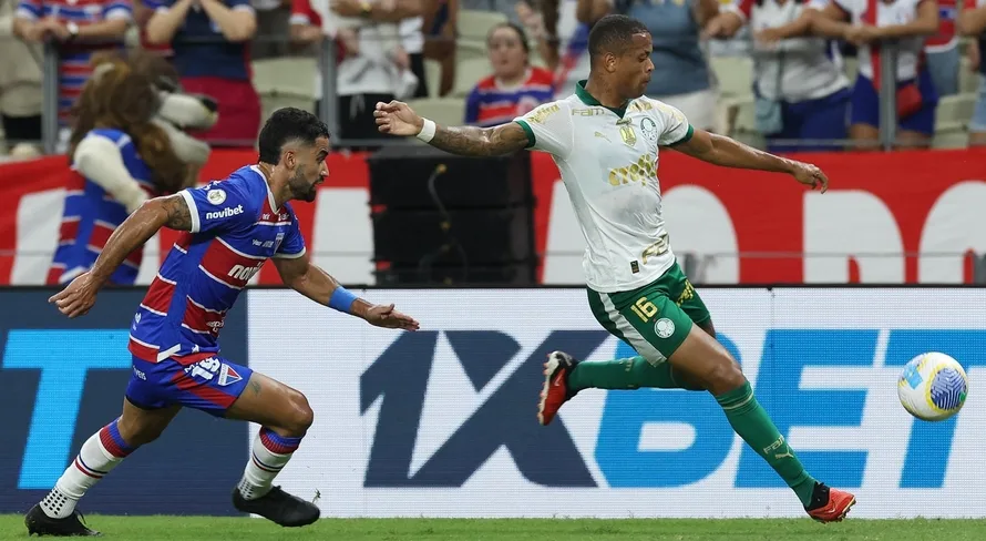 Criticado por torcedores do Palmeiras, Caio Paulista foi pedido de Abel Ferreira