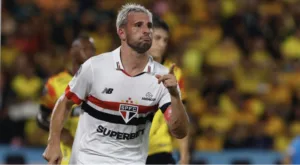 Calleri, do SPFC, elege atacante diferenciado do futebol brasileiro: “Um dos melhores”