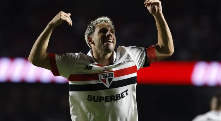 Calleri sinaliza craque fora da curva atuando no Brasileirão: “Um dos melhores”