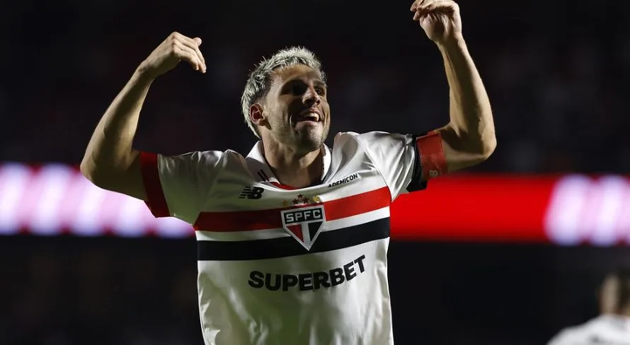 Calleri sinaliza craque fora da curva atuando no Brasileirão: “Um dos melhores”