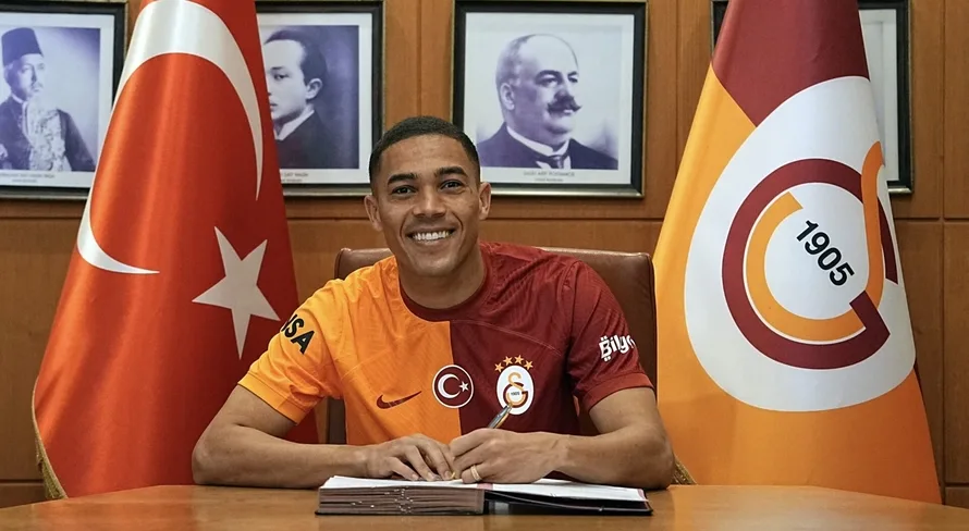 Palmeiras busca contratação de atacante do Galatasaray