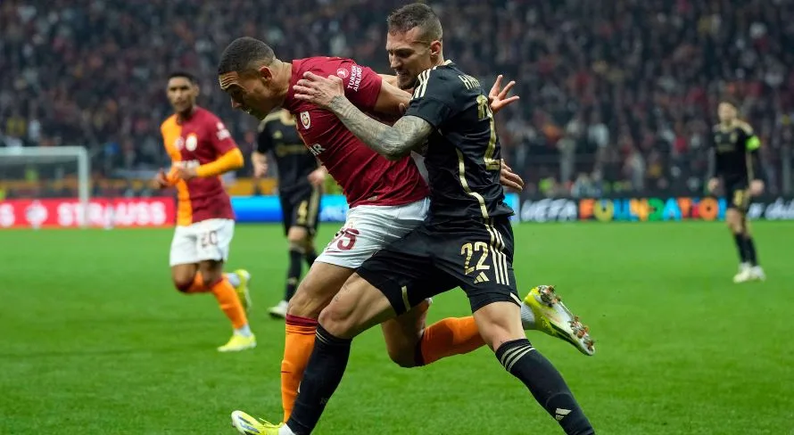 Grêmio mira contratação de atacante com passagem pela Premier League