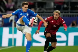 Chiesa em campo pela Itália contra a Albânia