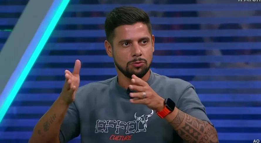 Cicinho crava novo líder do Brasileirão após a 13ª rodada; veja resultados