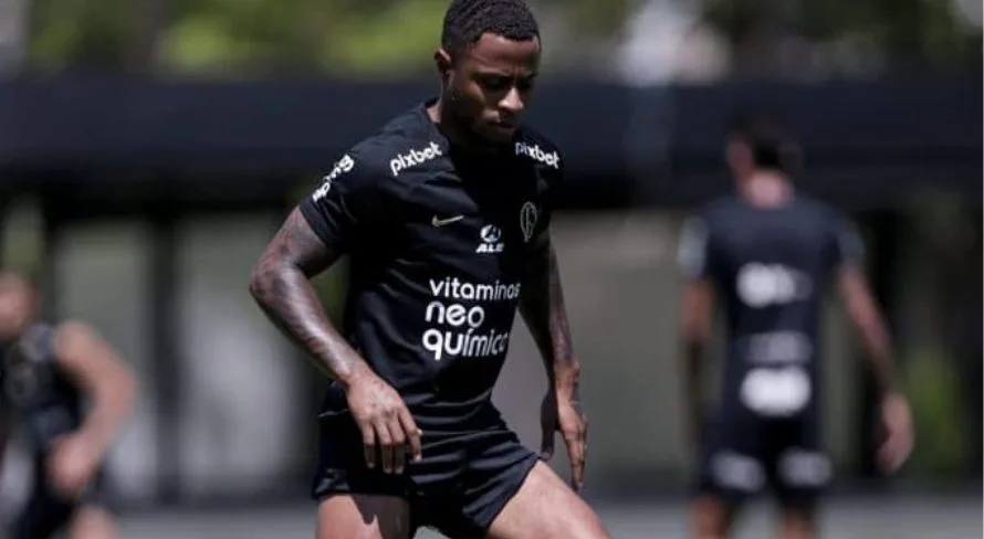 Médica do Corinthians detalha situação de Palácios após cirurgia no joelho