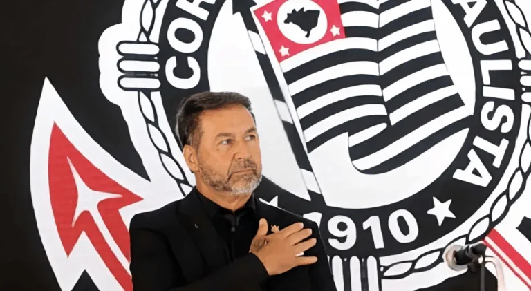 Kleber Gladiador compara crises de Corinthians e Cruzeiro: “Precisa de investigação”