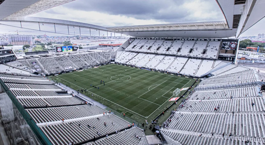 Torcedores de organizada do Corinthians planejam quitar Neo Química Arena
