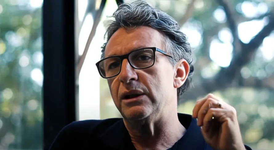 Craque Neto indica pior contratação do futebol brasileiro: “Perdeu milhões”