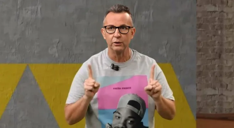 Craque Neto detona atitude de Dorival Júnior na seleção: “Absurdo”