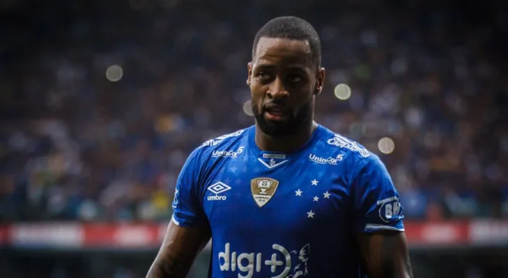 Dedé elege jogador mais difícil de marcar que Ronaldinho Gaúcho: “Cravo” Dedé elege jogador mais difícil de marcar que Ronaldinho Gaúcho: “Cravo”