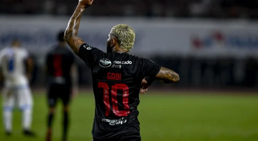 Denílson surpreende ao indicar futuro de Gabigol, do Flamengo: “Eu acho”
