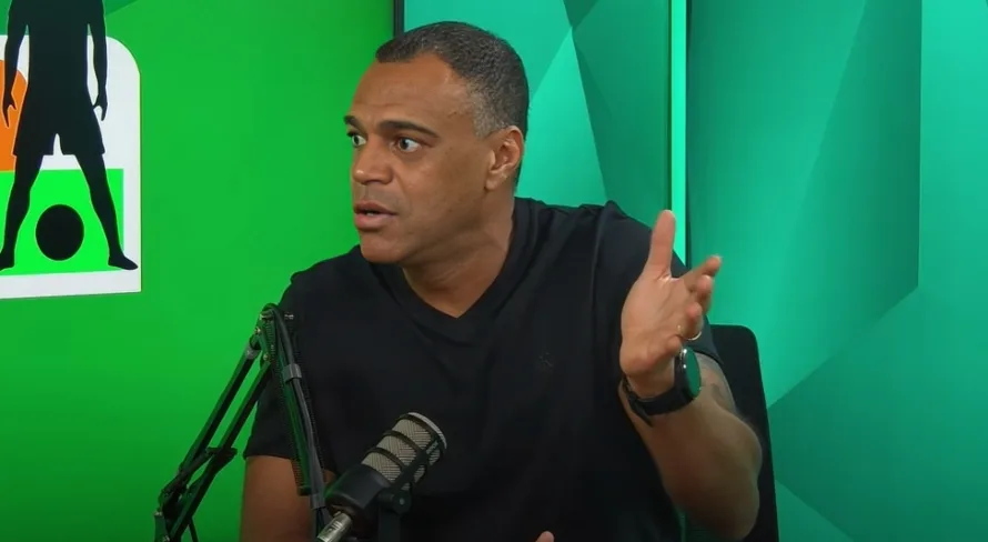 Denílson elege time do Brasileirão Série A que dá gosto de assistir: “Muito dinâmico”