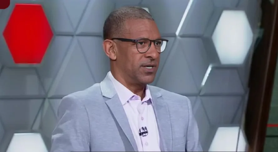 Djalminha aponta zagueiro fora do comum no futebol brasileiro: “Superior”