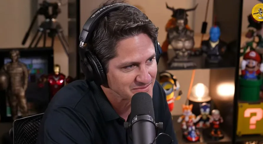 Edmílson exalta técnico destaque do futebol brasileiro hoje