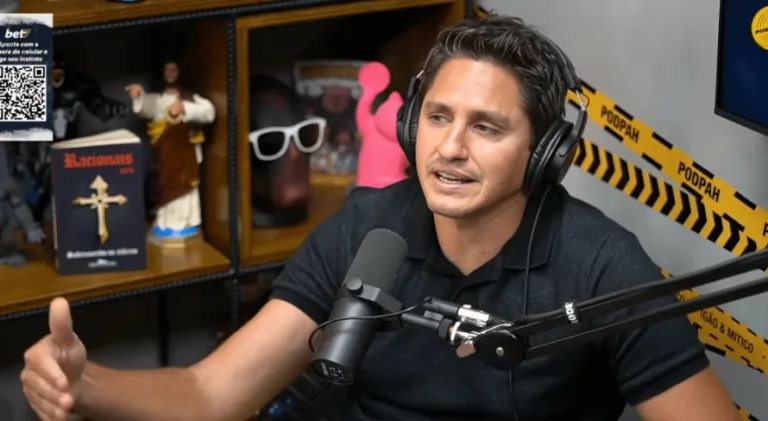 Edmílson elogia técnico histórico do futebol brasileiro: “Gênio”