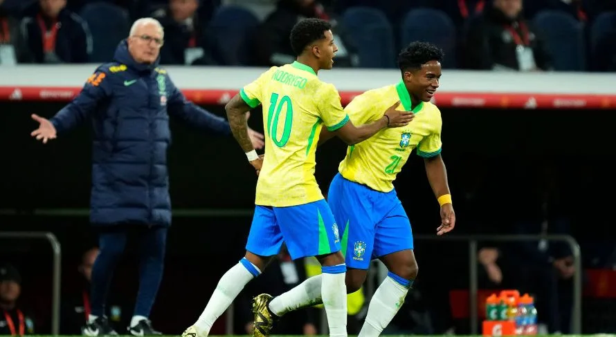 Endrick e Rodrygo aproveitam folga na seleção e se divertem na Disney