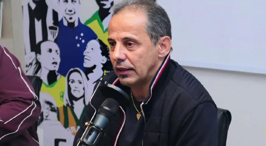 Euller aponta artilheiro do futebol brasileiro que “dá para comparar” com Romário 