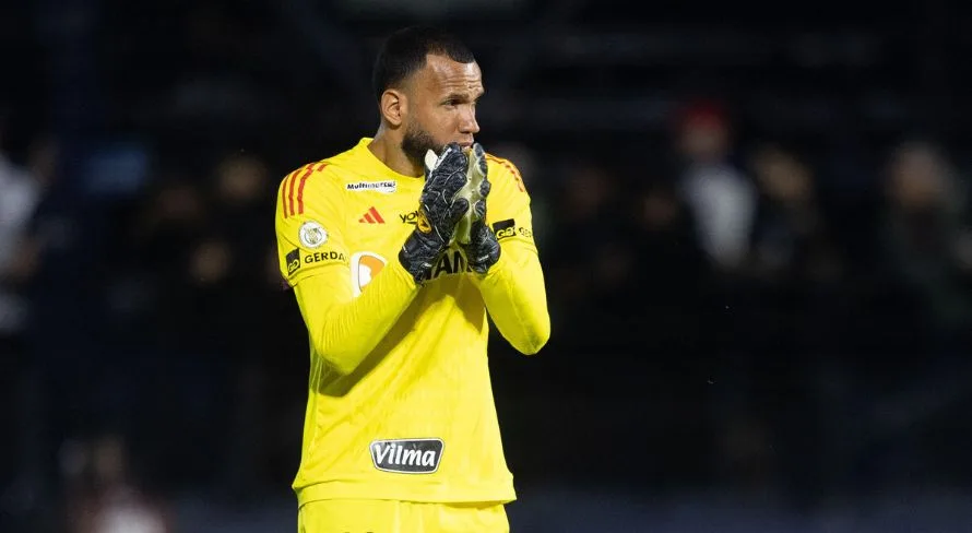 Everson sofre fratura no dedo e não tem data para retornar ao Atlético-MG