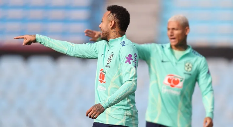 Ex-seleção brasileira sugere transferência de Neymar ao Arsenal