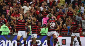 Arnaldo Ribeiro destaca retorno de veterano a titularidade no Flamengo
