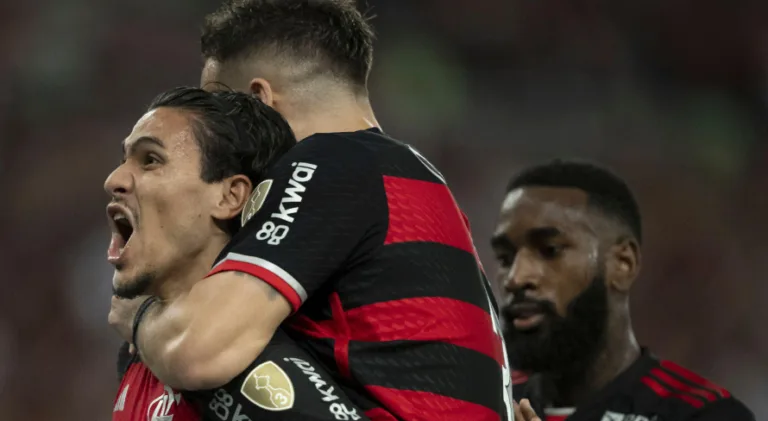 Zinho alerta o Flamengo e antecipa time brasileiro que vai “atropelar” na Libertadores