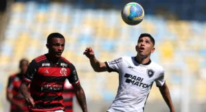 Flamengo e Botafogo disputam clássico pela Brasileirão Série A entre os duelos das oitavas da Libertadores