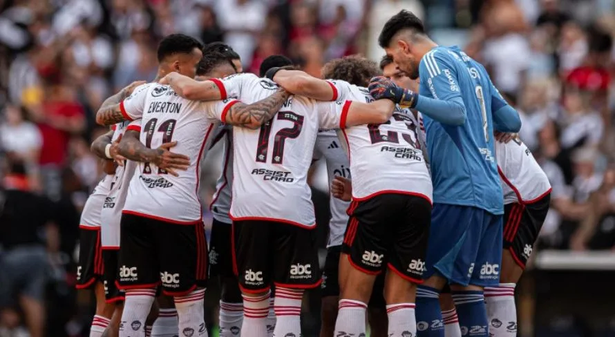 Craque Neto dispara contra gringo do Flamengo: “Não joga nada”