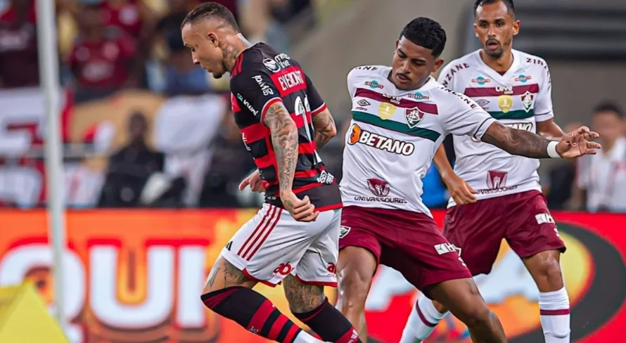 Cicinho surpreende com placar de Fluminense x Flamengo no Brasileirão Série A
