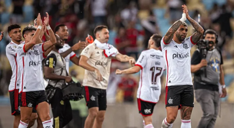 PVC aponta jogador que tem “muita sorte” no futebol brasileiro 