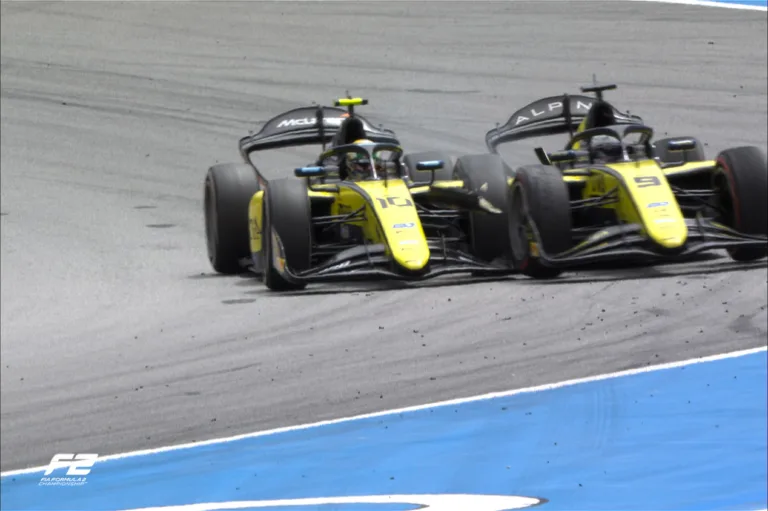 Fórmula 2 pune Gabriel Bortoleto por colisão com companheiro de equipe 