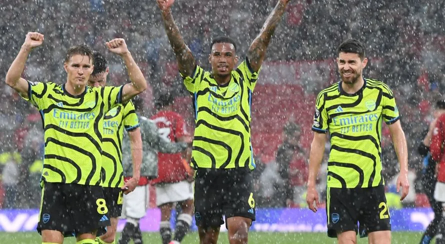 Jogador do Arsenal sonha em jogar no Corinthians: “Sentir a energia”