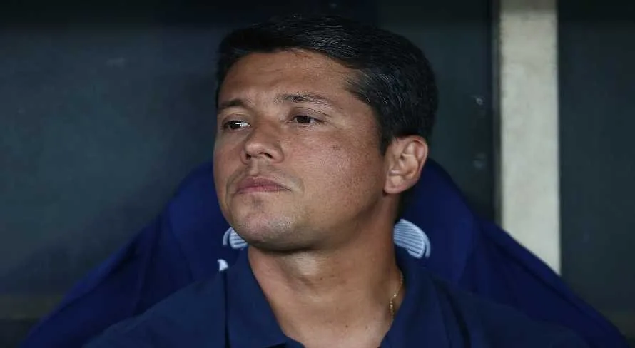 Carpini destaca modificações em triunfo do Vitória sobre o Fluminense