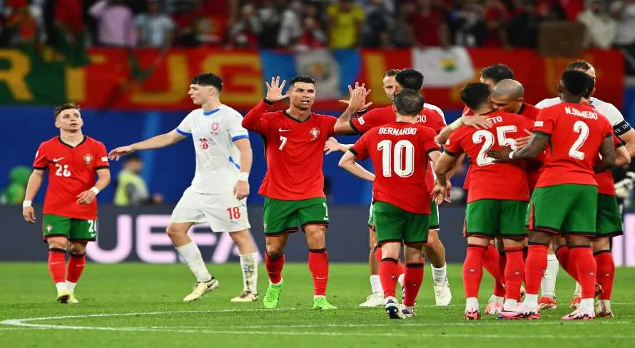 Portugal vira no final e garante vitória sobre a República Tcheca na Eurocopa