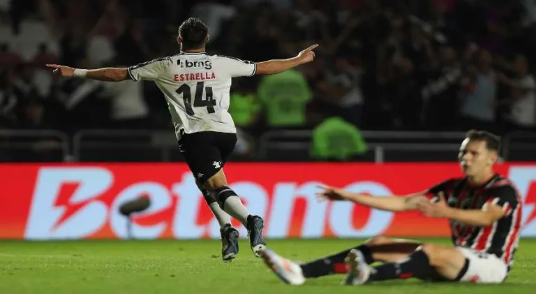 Vasco goleia o SPFC de virada e deixa o Z-4 do Brasileirão