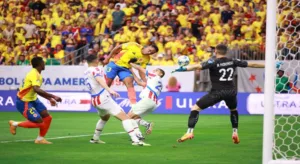 James Rodríguez brilha em vitória da Colômbia sobre o Paraguai na Copa América