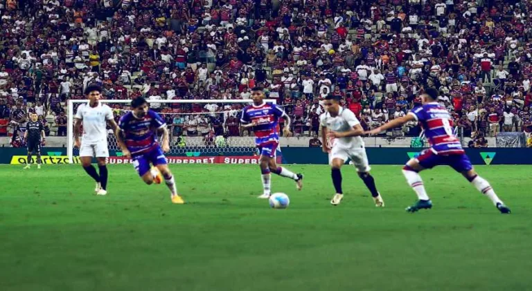 Com gol de Lucero, Fortaleza vence o Grêmio pelo Brasileirão Série A