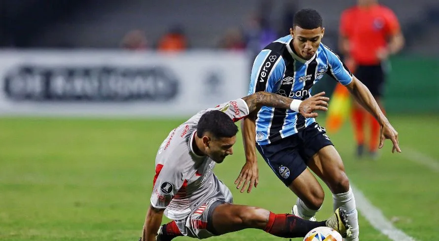 Gustavo Nunes, do Grêmio, prioriza transferência para a Europa na janela de transferências