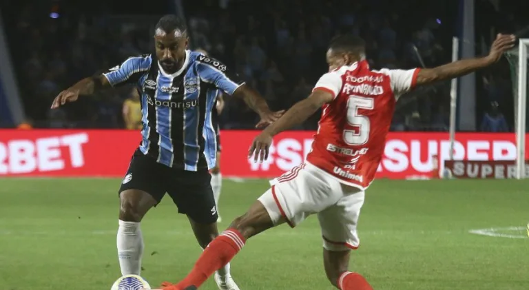 Com gol de Vitão, Internacional derrota Grêmio pelo Brasileirão Série A