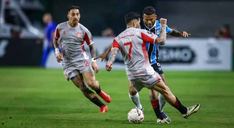 Narrador argentino ‘zica’ jogador do futebol brasileiro na Libertadores: “Encontramos um”