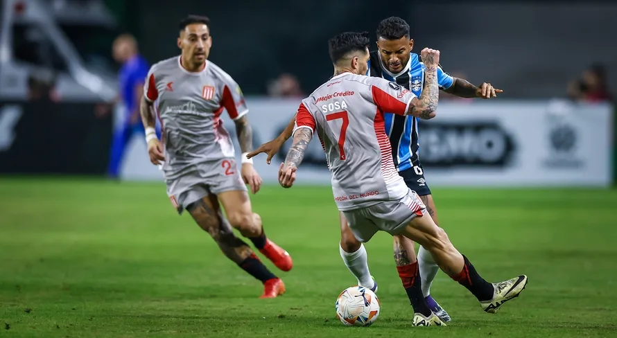 Narrador argentino ‘zica’ jogador do futebol brasileiro na Libertadores: “Encontramos um”