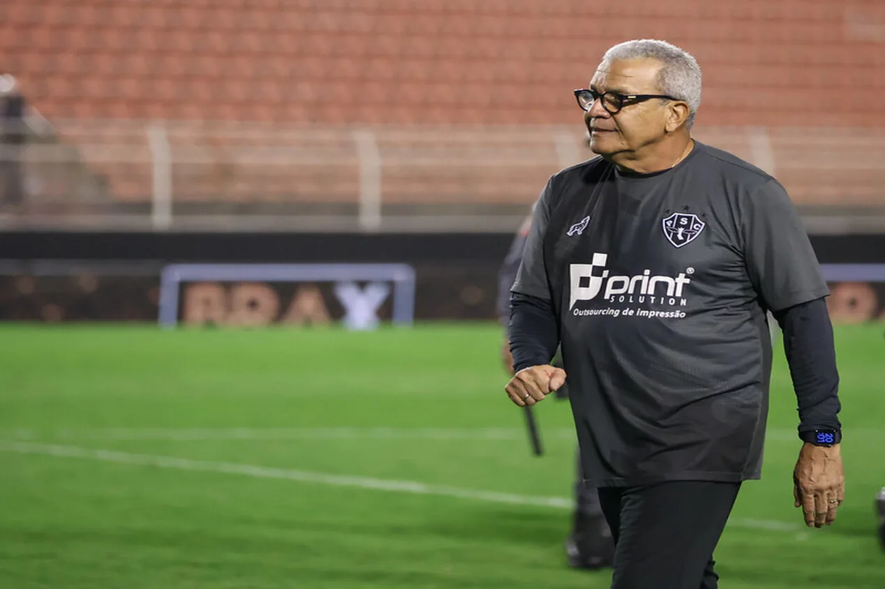 Hélio dos Anjos admite erros do Paysandu em goleada e elogia jogadores: “Brilhantes”